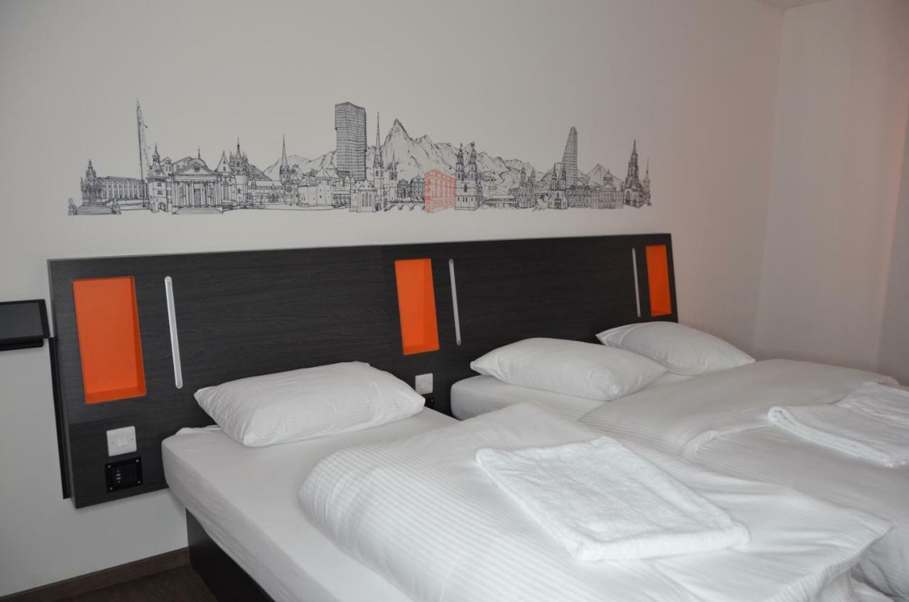 Easyhotel Zurich West المظهر الخارجي الصورة