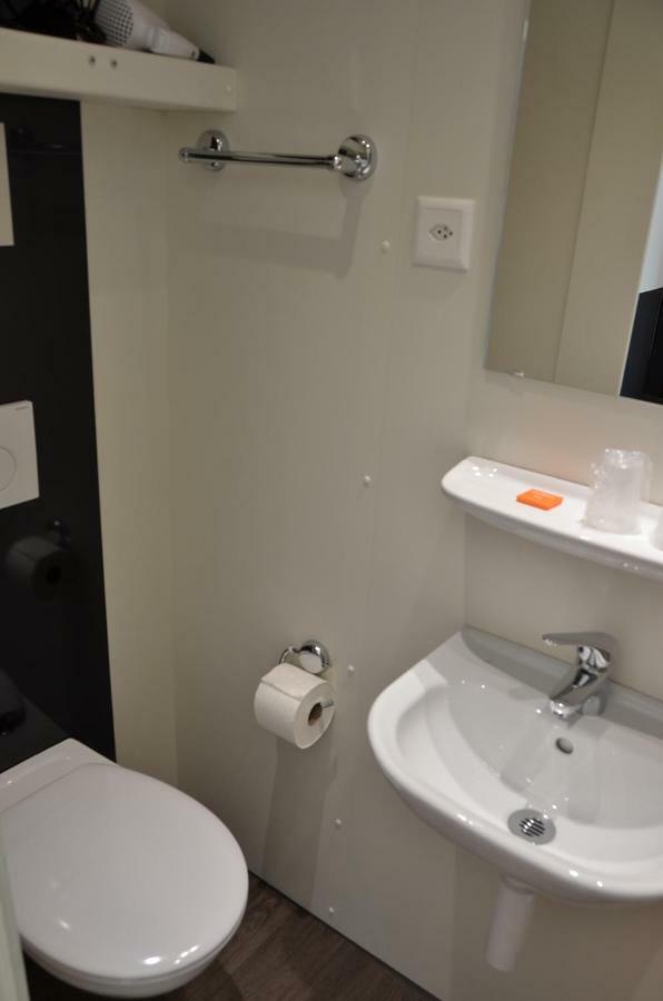 Easyhotel Zurich West المظهر الخارجي الصورة